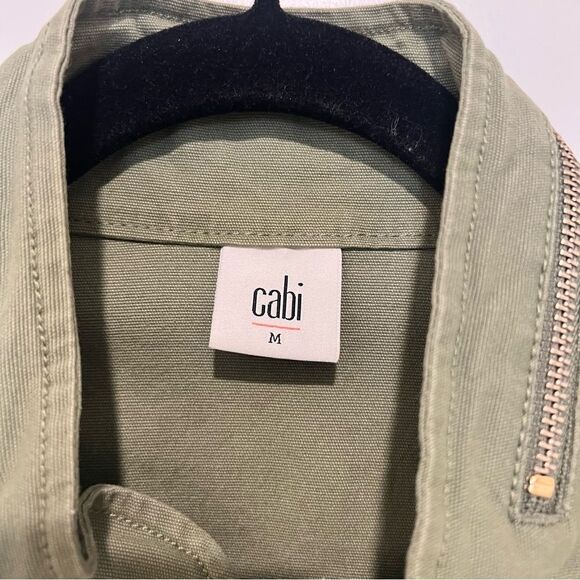 Cabi Explorer Utility Vest in Olive Green Style# 5101 Size Medium Full Zip - Picture 7 of 15